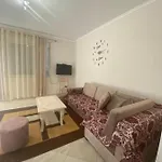 Melina House Apartment *