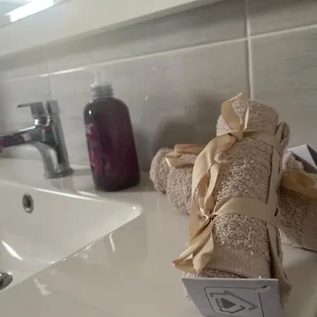 Melina House Apartmán *