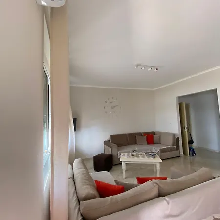Melina House * ساراندا