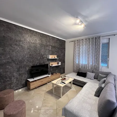Melina House