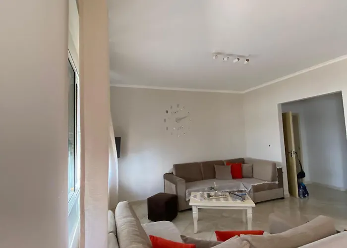 Melina House * Sarandë